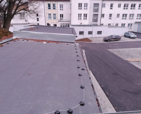 Nemocnice Havlíčkův Brod – oprava garáží a dvora